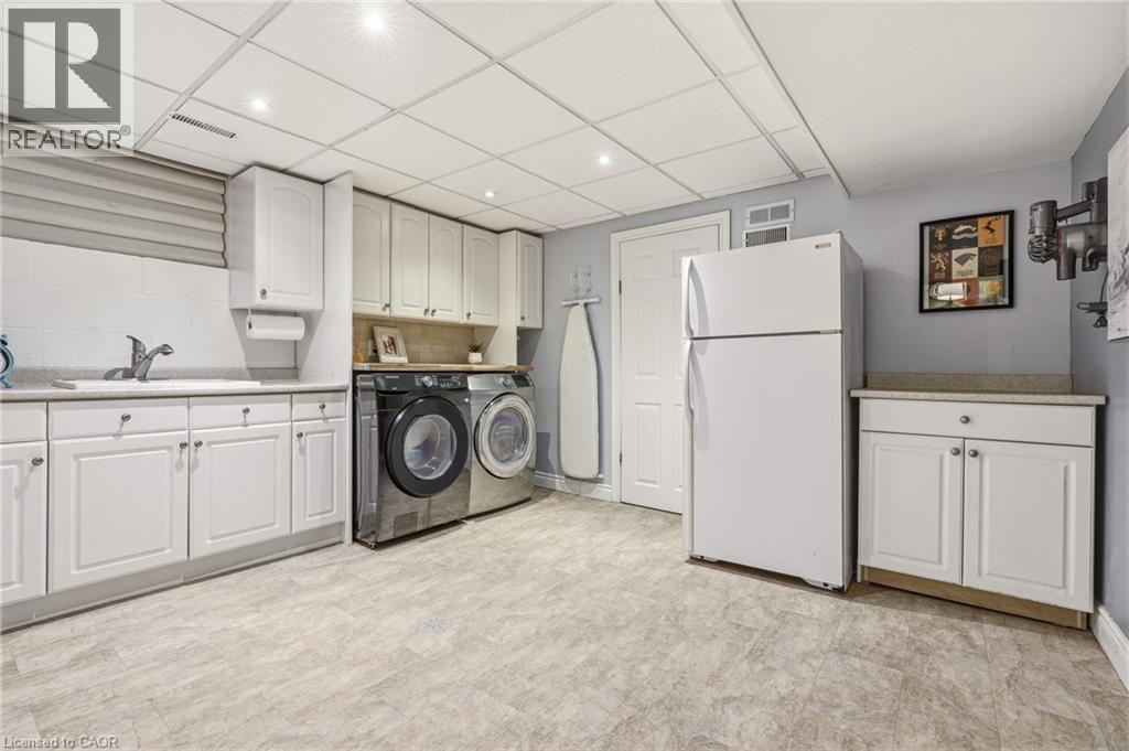 559 Rexway Court, Burlington, Ontario  L7N 3B6 - Photo 33 - 40823611