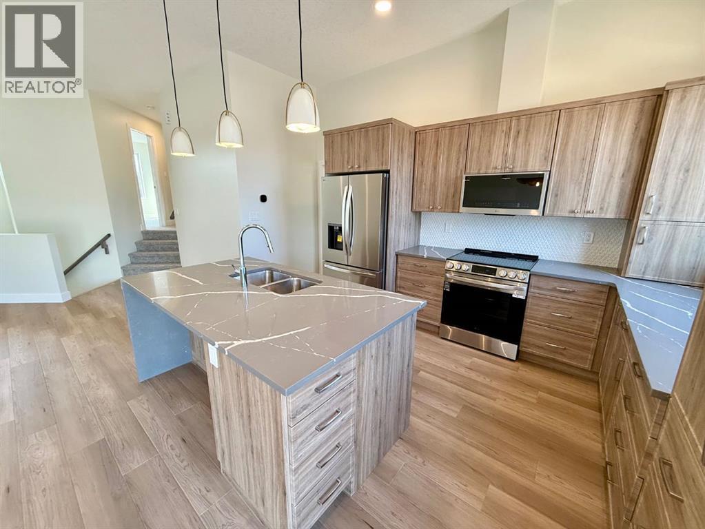 124 Trestle Place, Hinton, Alberta  T7V 0B8 - Photo 7 - A2229266