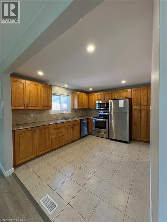 11 Nashua Drive, Brantford, Ontario  N3P 1L1 - Photo 15 - 40809554