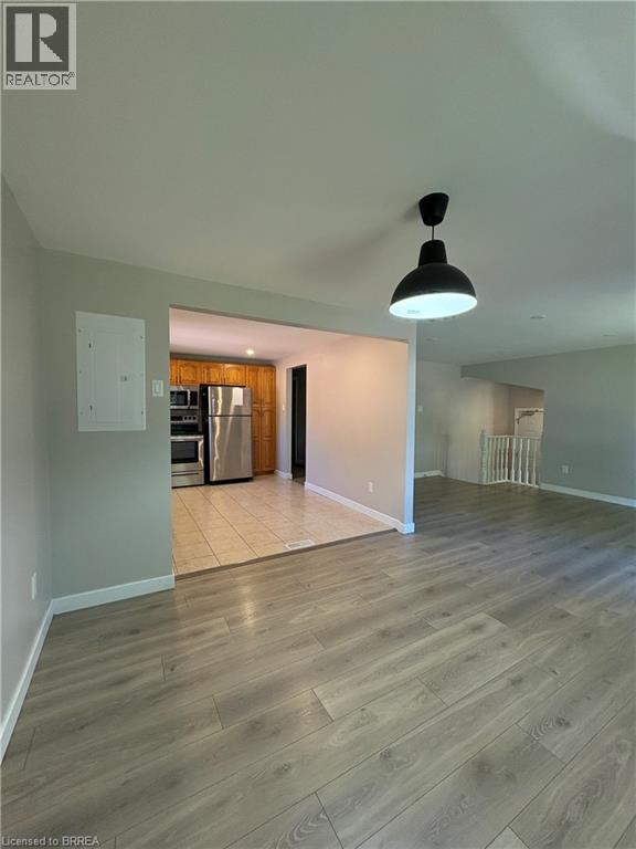 11 Nashua Drive, Brantford, Ontario  N3P 1L1 - Photo 2 - 40809554