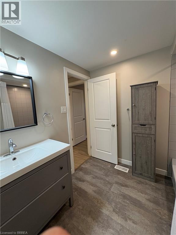 11 Nashua Drive, Brantford, Ontario  N3P 1L1 - Photo 4 - 40809554