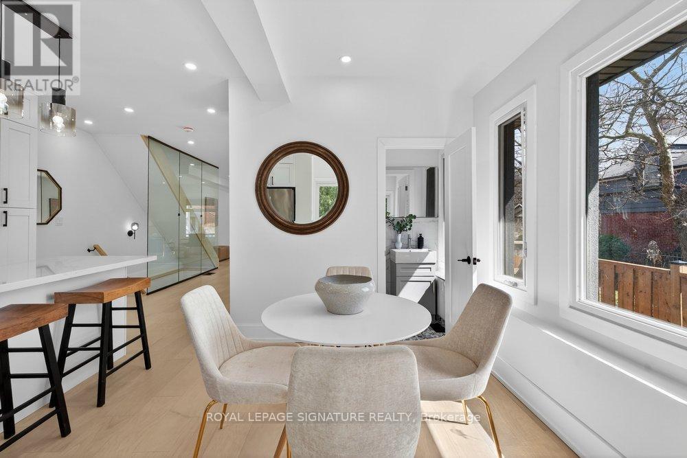 290 Chisholm Avenue, Toronto, Ontario  M4C 4W7 - Photo 22 - E13037322