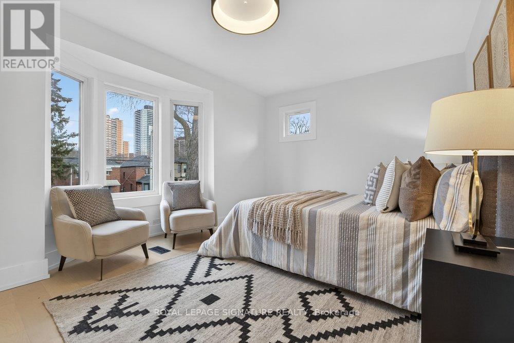 290 Chisholm Avenue, Toronto, Ontario  M4C 4W7 - Photo 25 - E13037322