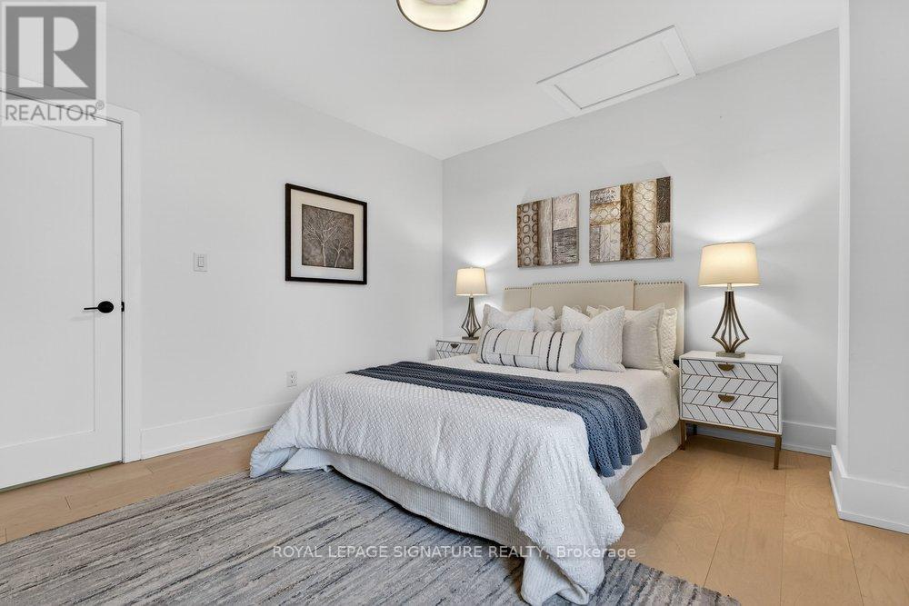 290 Chisholm Avenue, Toronto, Ontario  M4C 4W7 - Photo 28 - E13037322