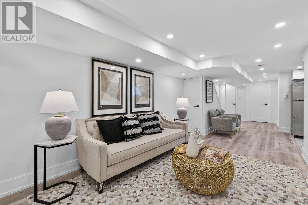 290 Chisholm Avenue, Toronto, Ontario  M4C 4W7 - Photo 36 - E13037322