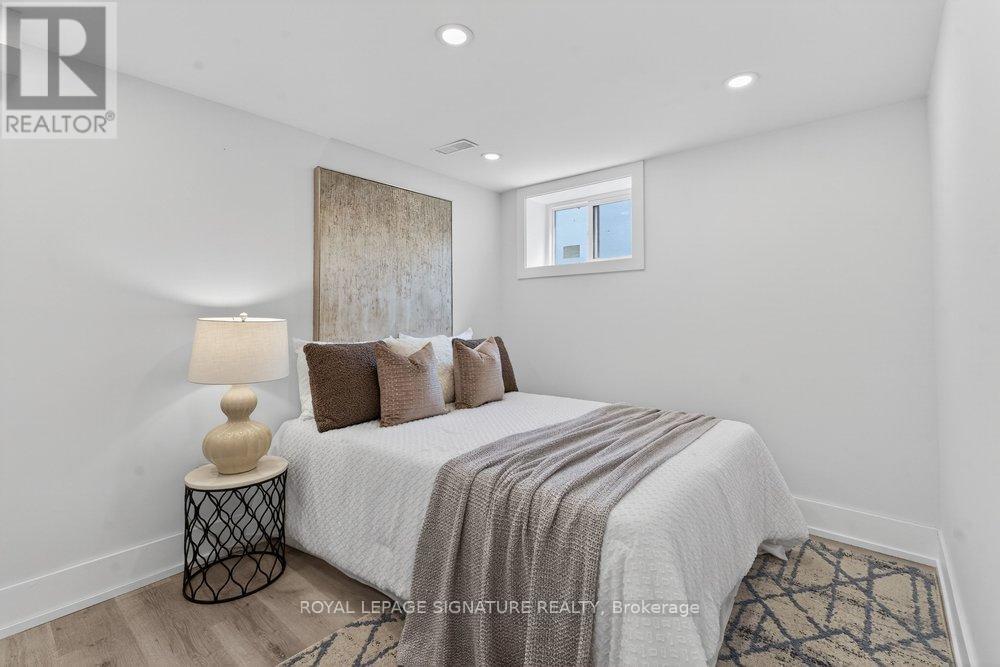 290 Chisholm Avenue, Toronto, Ontario  M4C 4W7 - Photo 39 - E13037322