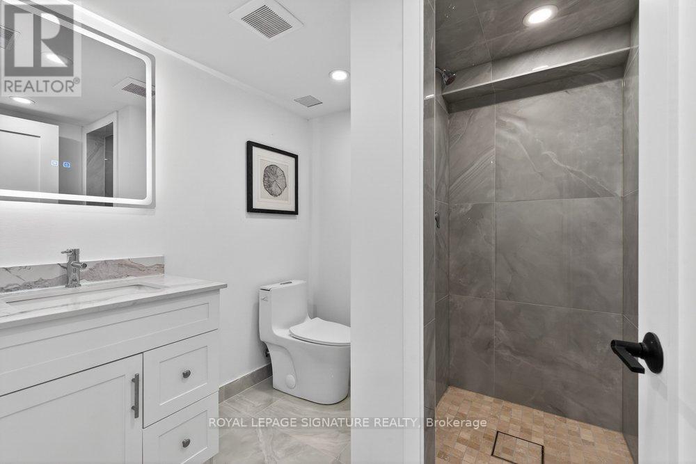 290 Chisholm Avenue, Toronto, Ontario  M4C 4W7 - Photo 40 - E13037322