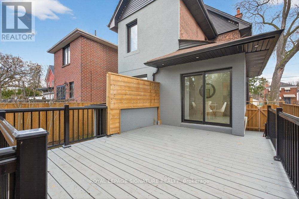 290 Chisholm Avenue, Toronto, Ontario  M4C 4W7 - Photo 44 - E13037322