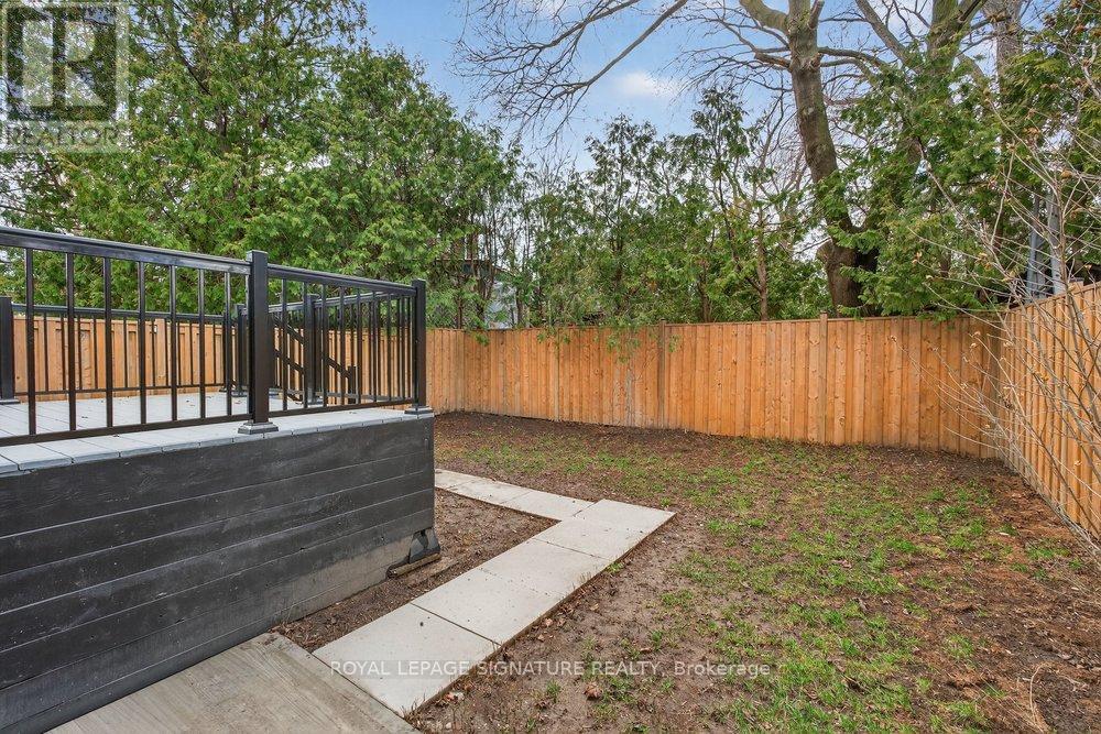 290 Chisholm Avenue, Toronto, Ontario  M4C 4W7 - Photo 46 - E13037322