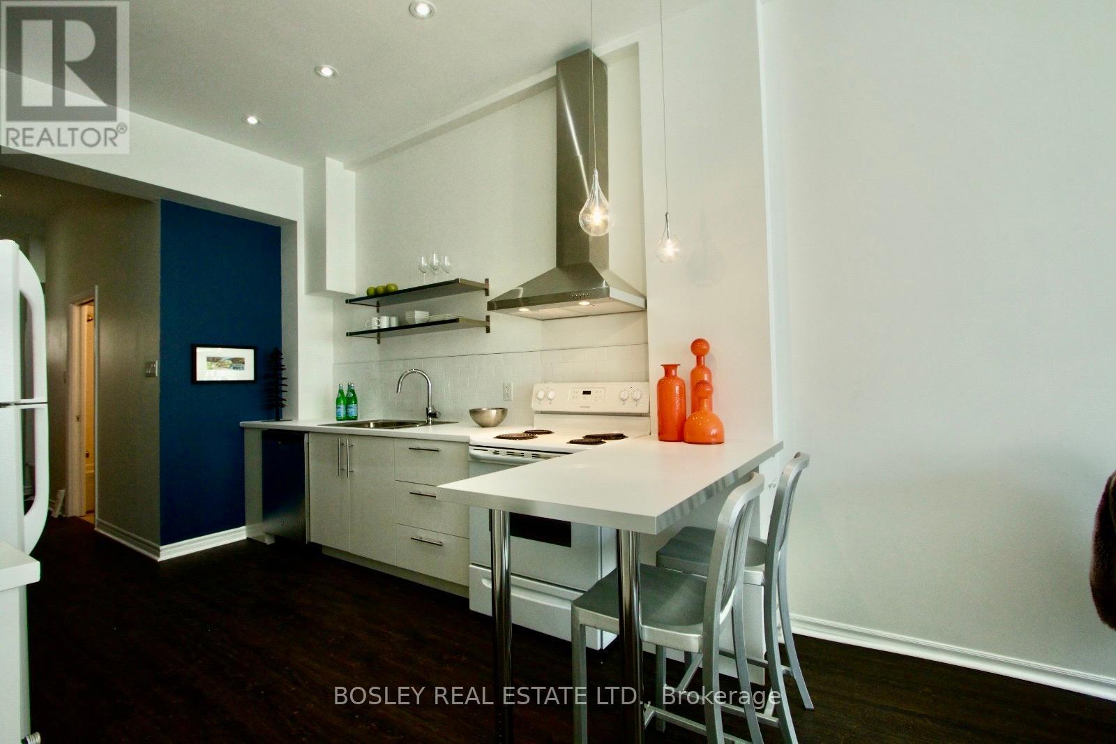 1 - 866 Broadview Avenue, Toronto, Ontario  M4K 2R1 - Photo 7 - E13037370