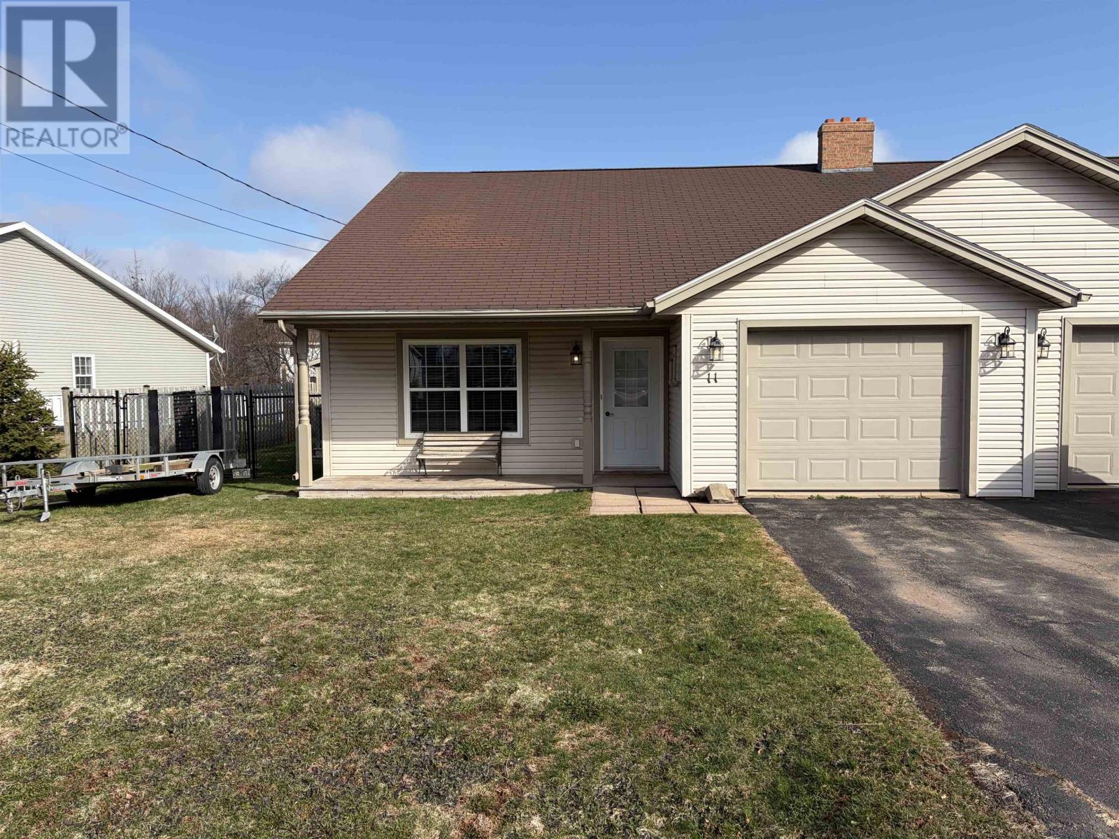 11 Park View Court, Cornwall, Prince Edward Island  C0A 1H4 - Photo 1 - 202608409