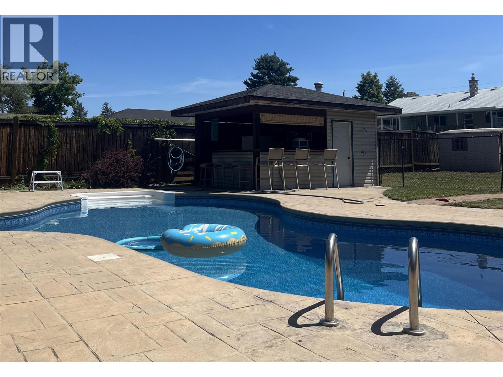 2484 Young Avenue, Kamloops, British Columbia  V2B 4M8 - Photo 63 - 10384668