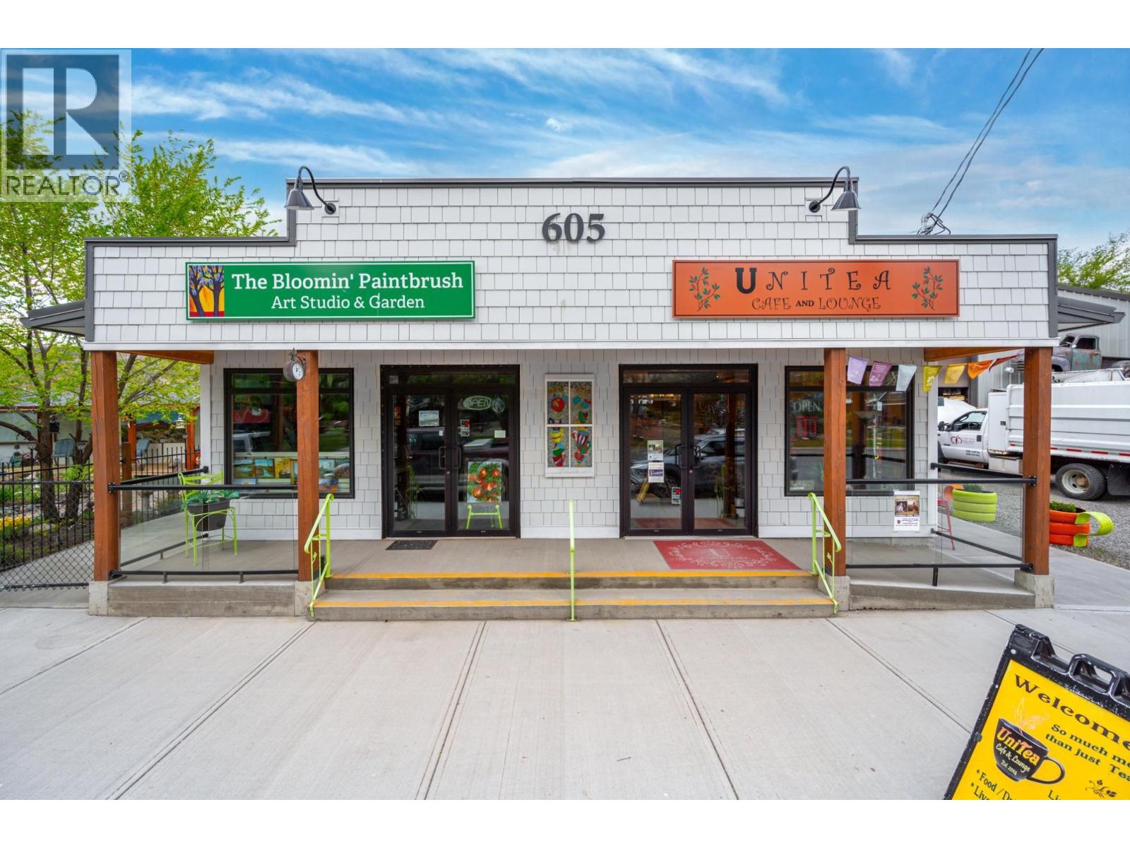 605/607 RAILWAY Avenue, Ashcroft, British Columbia