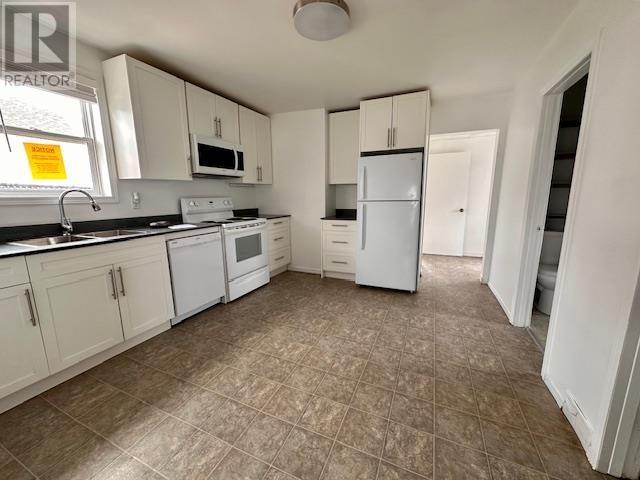 704 Frederica St W, Thunder Bay, Ontario  P7E 3X2 - Photo 3 - TB2600691