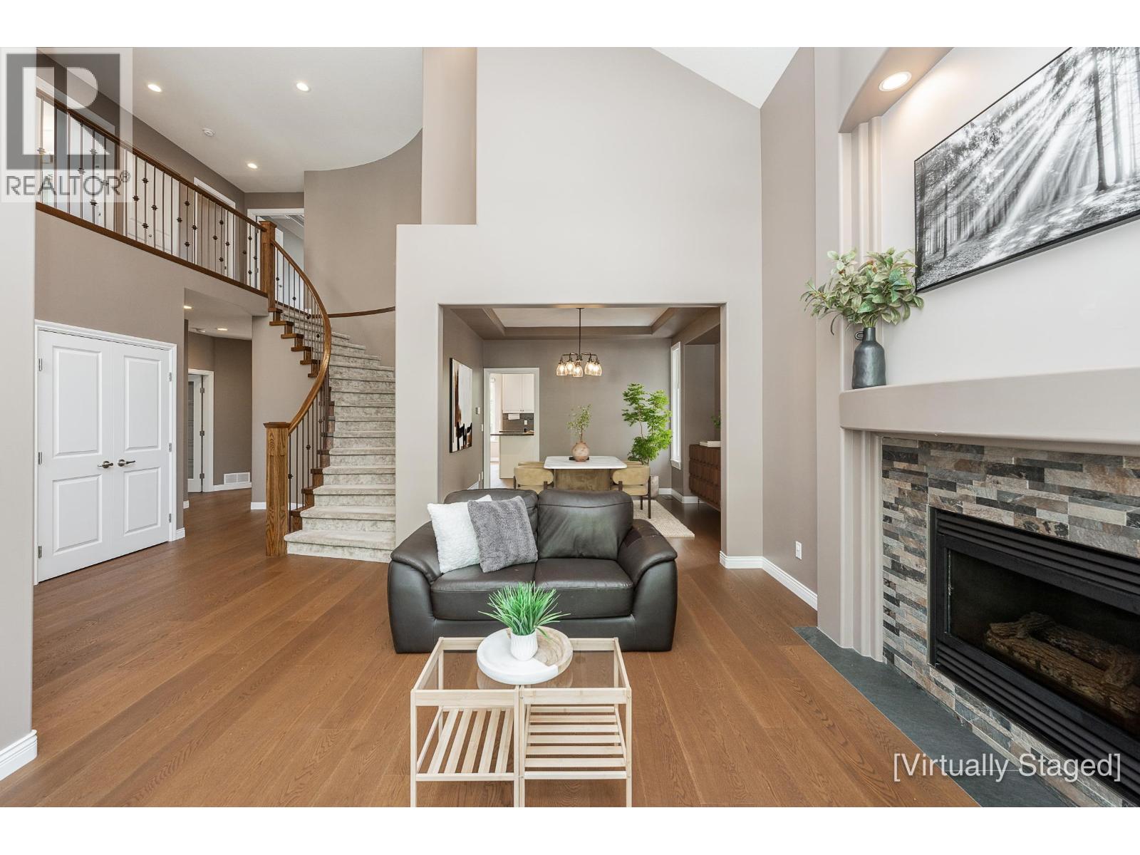 64 Wilkes Creek Drive, Port Moody, British Columbia  V3H 4Z9 - Photo 4 - R3114776