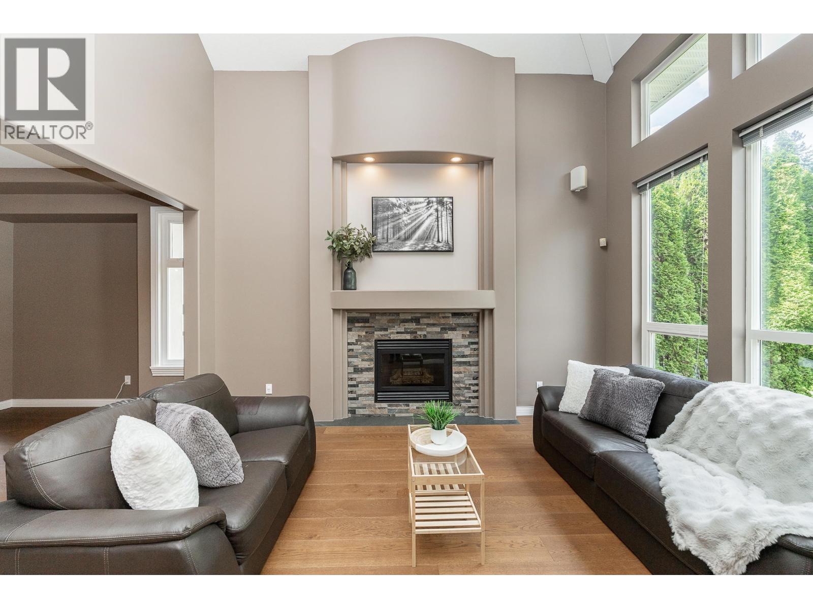 64 Wilkes Creek Drive, Port Moody, British Columbia  V3H 4Z9 - Photo 2 - R3114776