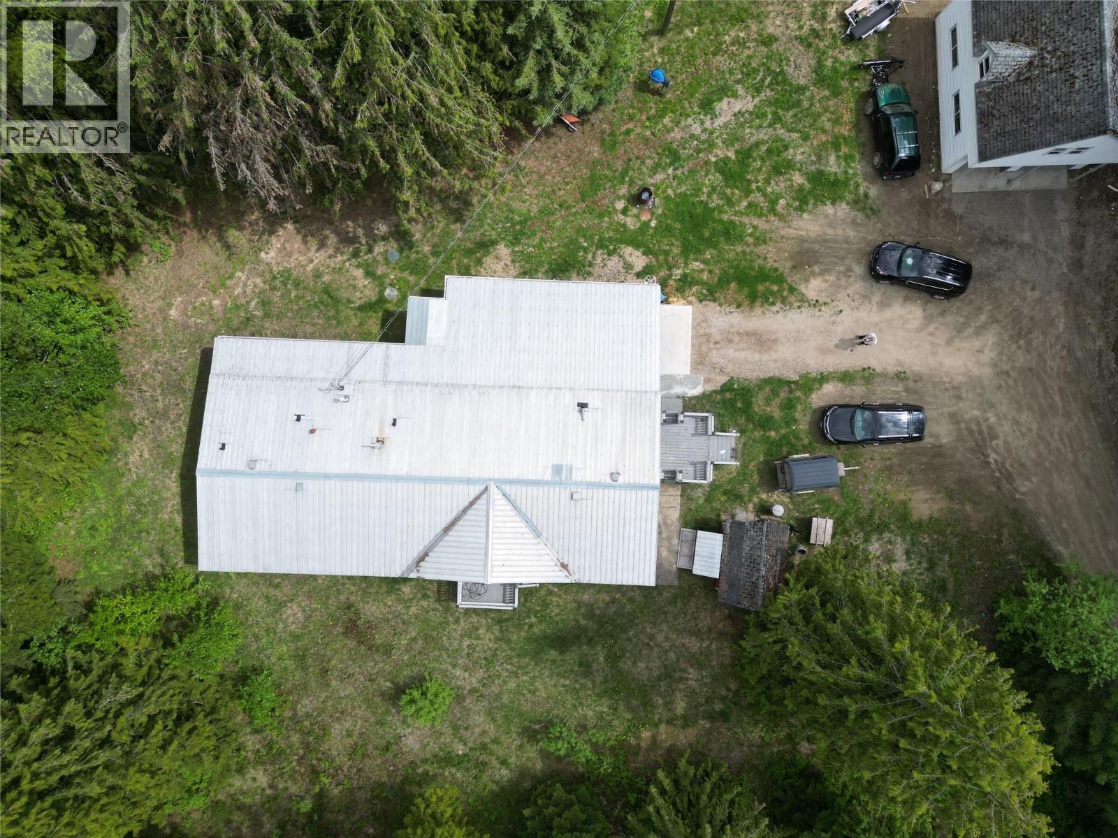 7250 Hurst Road, Salmon Arm, British Columbia  V1E 2P7 - Photo 6 - 10384359