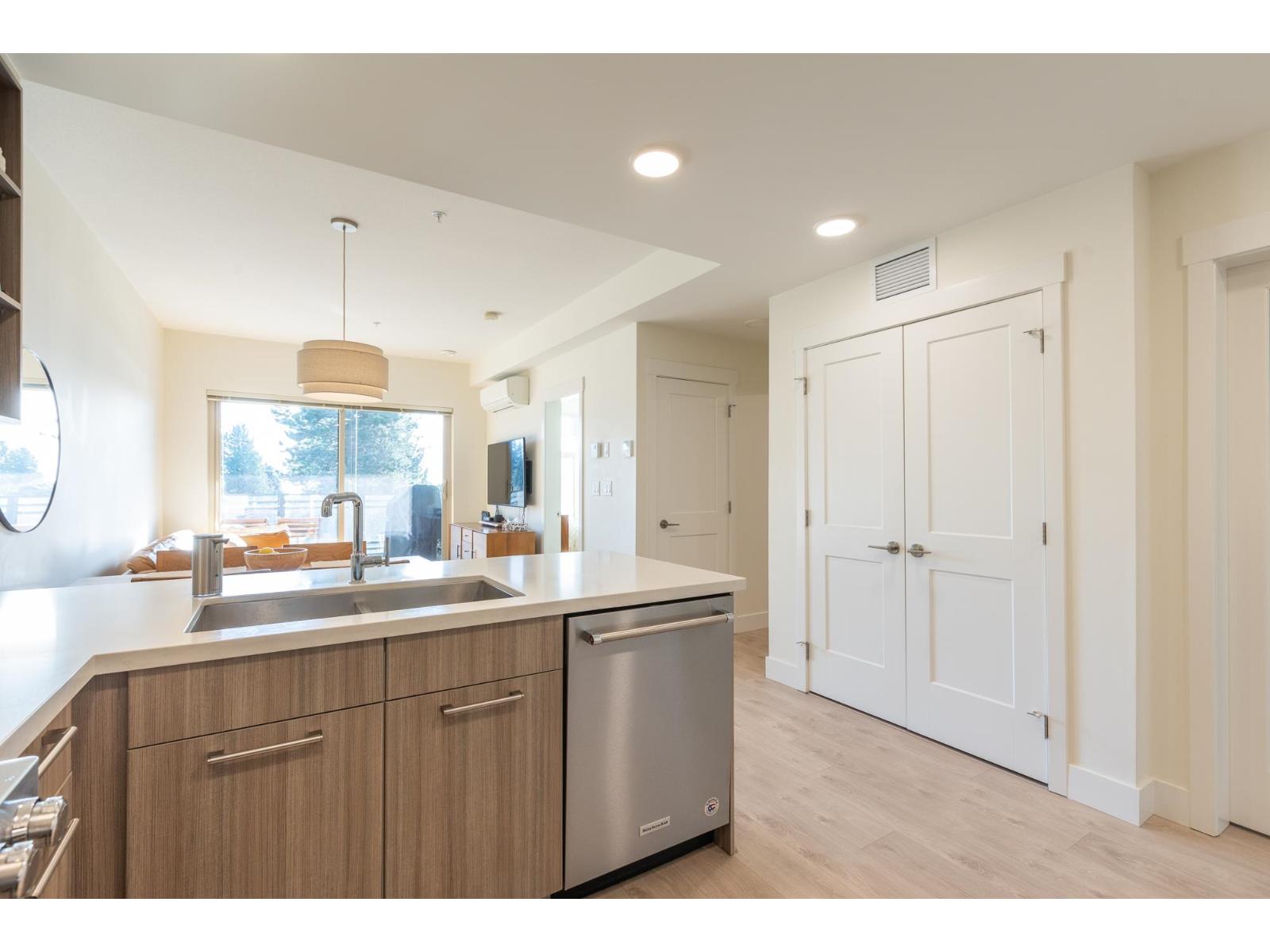 309 14022 North Bluff Road, White Rock, British Columbia  V4B 3C3 - Photo 7 - R3114697