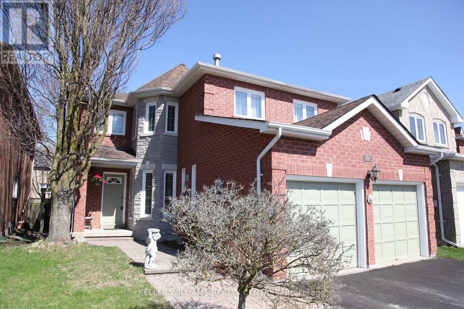 591 PLANTATION GATE, Newmarket, Ontario