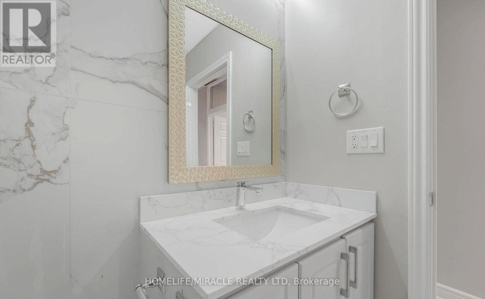 112 (Main Floor) - 2 Automatic Drive, Brampton, Ontario  L6S 6K8 - Photo 24 - W13037292