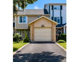 15 COURTLEIGH SQUARE, Brampton, Ontario