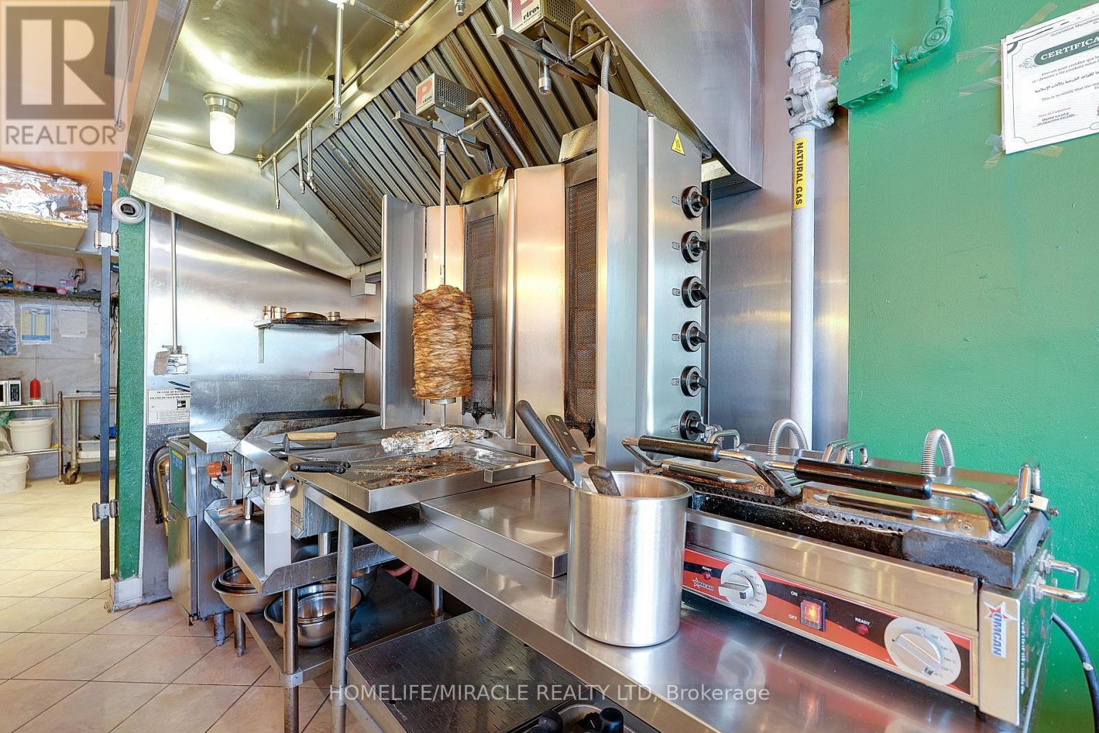 723 Lakeshore Road E, Mississauga, Ontario  L5G 1J7 - Photo 13 - W13037350