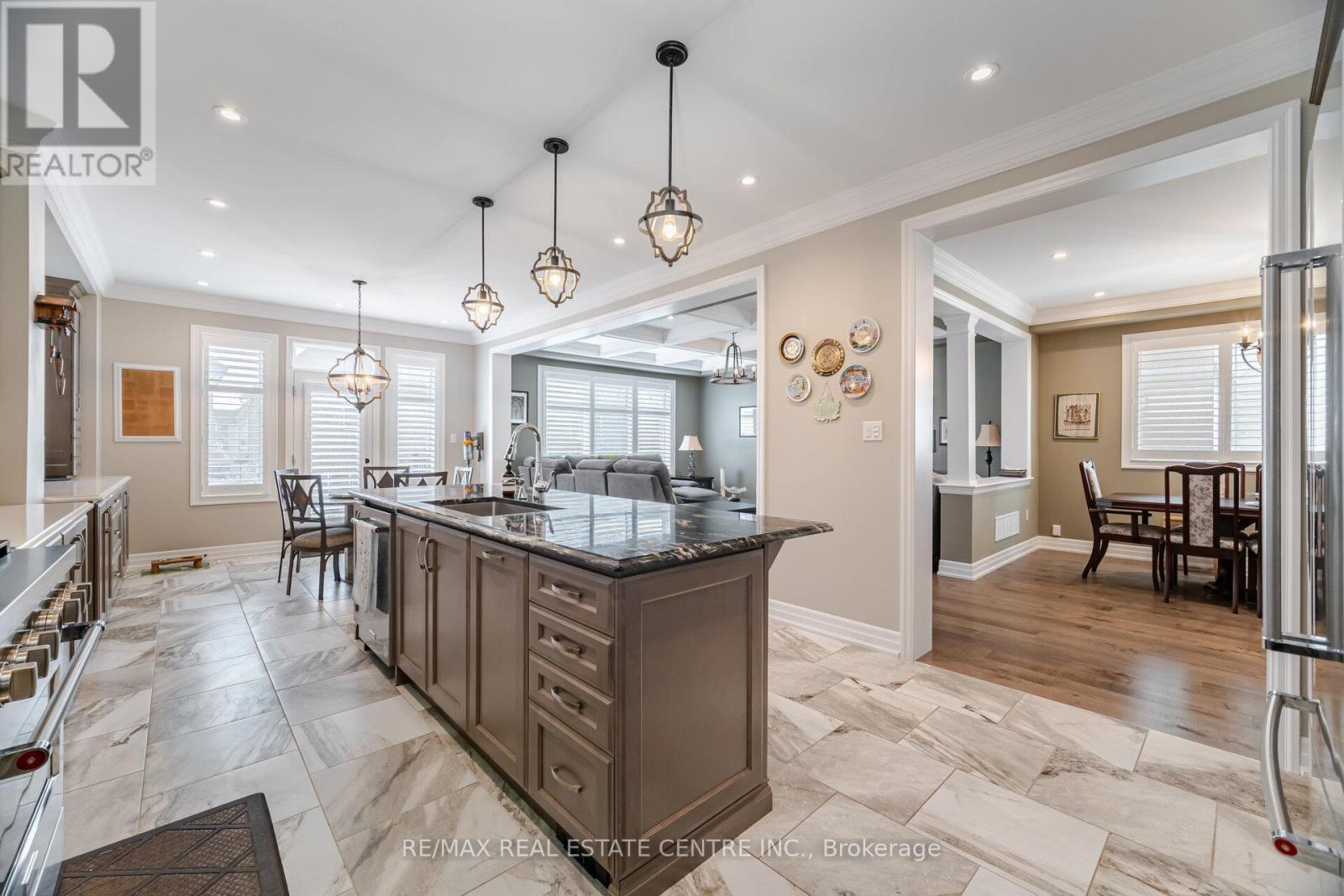 156 Camellia Crescent, Oakville, Ontario  L6H 1L2 - Photo 15 - W13037382