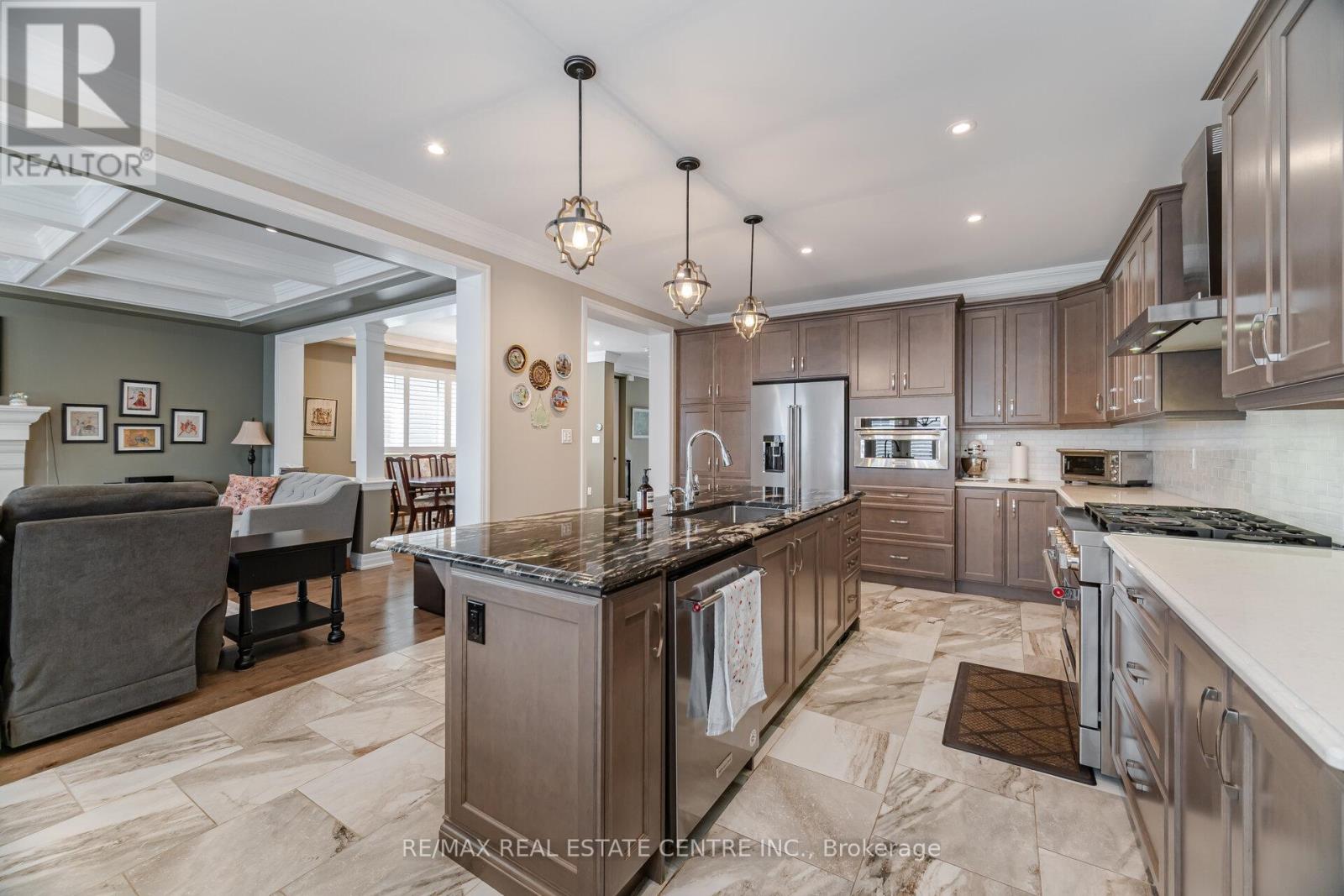 156 Camellia Crescent, Oakville, Ontario  L6H 1L2 - Photo 19 - W13037382