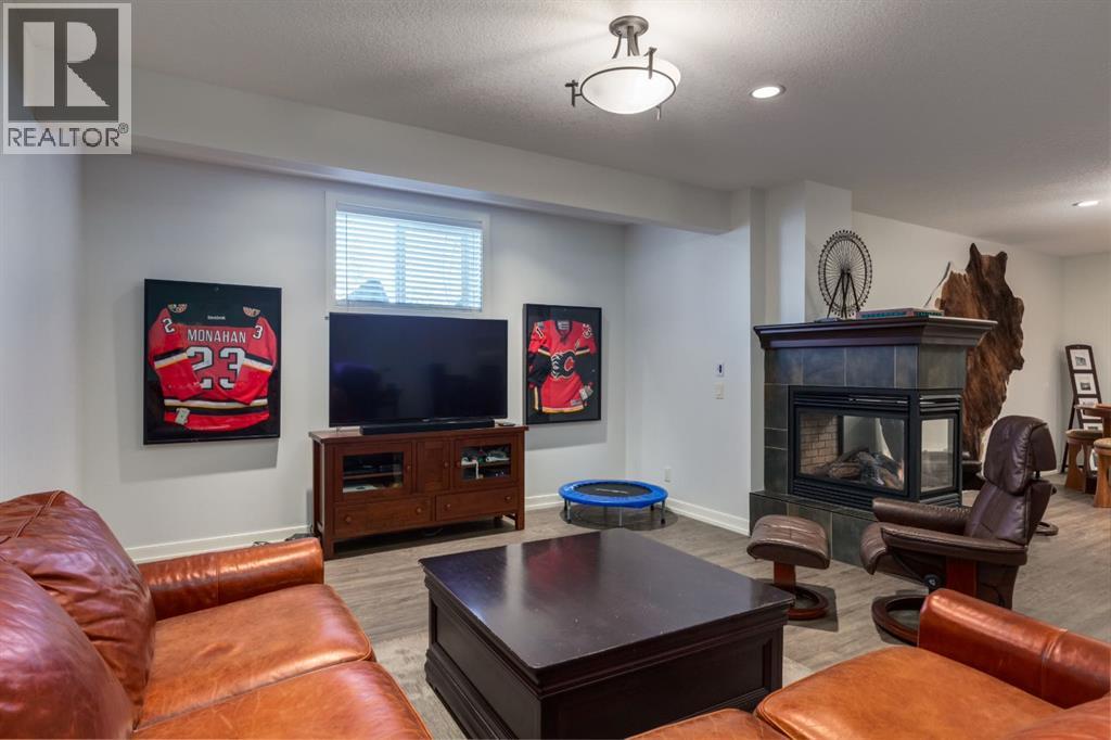 236 Montclair Place, Cochrane Lake, Alberta  T4C 0A8 - Photo 40 - A2285587