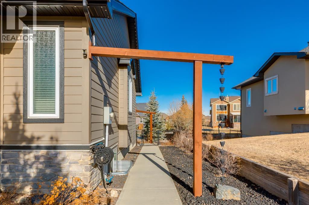 236 Montclair Place, Cochrane Lake, Alberta  T4C 0A8 - Photo 47 - A2285587