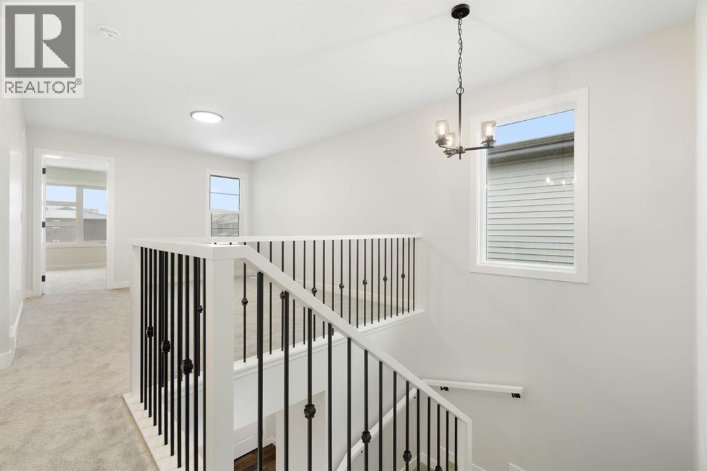 136 Southbow Village Way, Cochrane, Alberta  T4C 3J9 - Photo 9 - A2292762