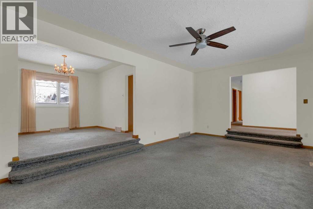 31 Gateway Drive SW, Calgary, Alberta  T3E 4J8 - Photo 9 - A2302148