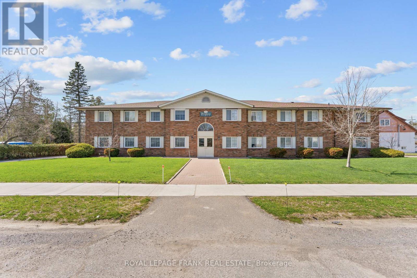 102 - 15 Clifton Street, Kawartha Lakes, Ontario  K0M 1N0 - Photo 25 - X12897834