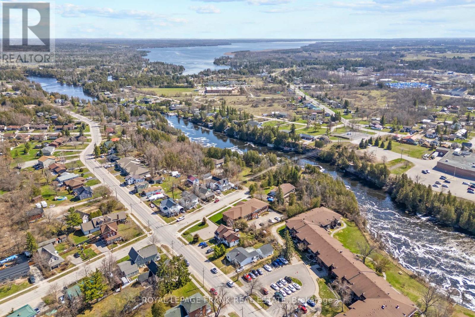 102 - 15 Clifton Street, Kawartha Lakes, Ontario  K0M 1N0 - Photo 24 - X12897834