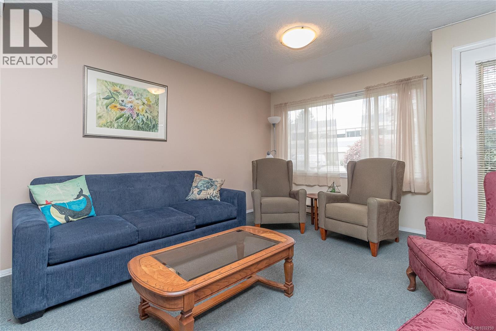 208 3931 Shelbourne St, Saanich, British Columbia  V8P 4H9 - Photo 42 - 1032759