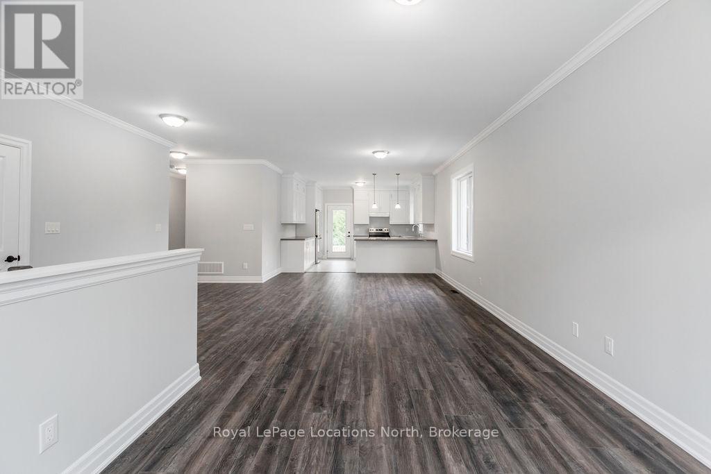 51 Natures Trail, Wasaga Beach, Ontario  L9Z 0H4 - Photo 3 - S12986672