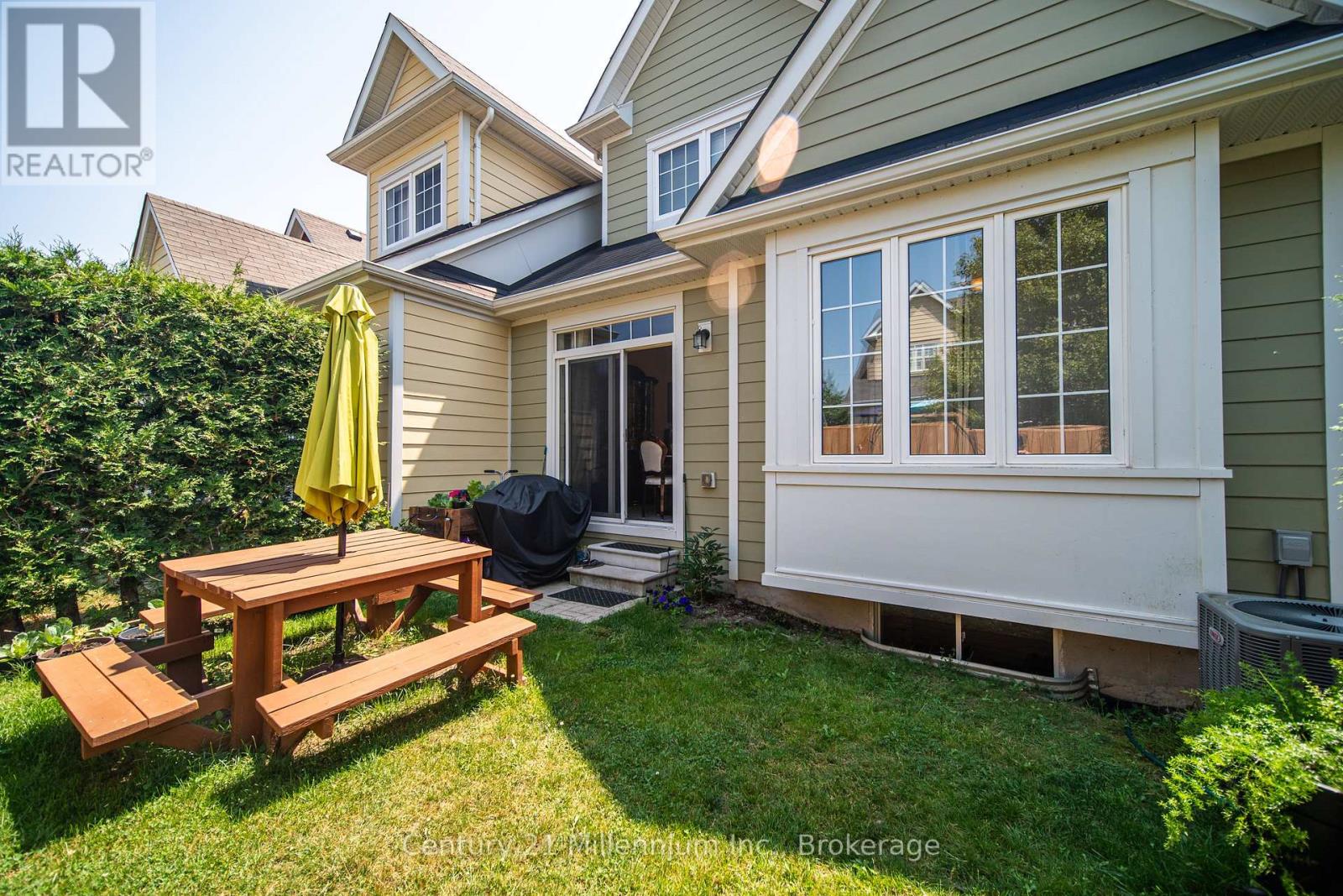 10 Providence Way, Wasaga Beach, Ontario  L9Z 0G3 - Photo 19 - S13037502