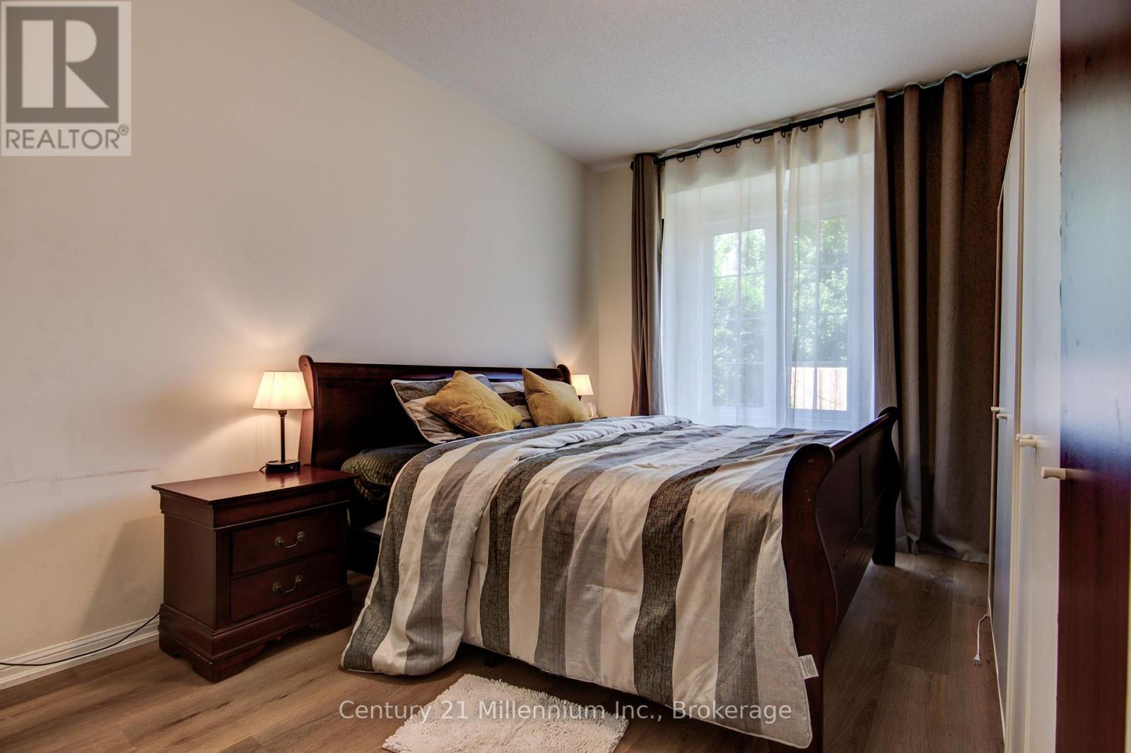 10 Providence Way, Wasaga Beach, Ontario  L9Z 0G3 - Photo 9 - S13037502