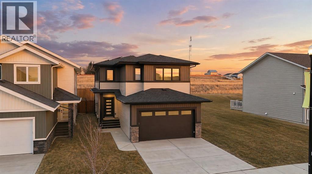 115 Crestview Boulevard, Sylvan Lake, Alberta