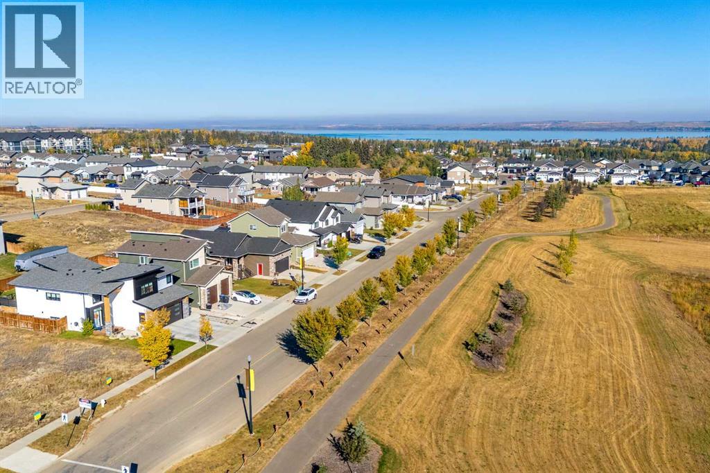 115 Crestview Boulevard, Sylvan Lake, Alberta  T4S 0V8 - Photo 49 - A2297977