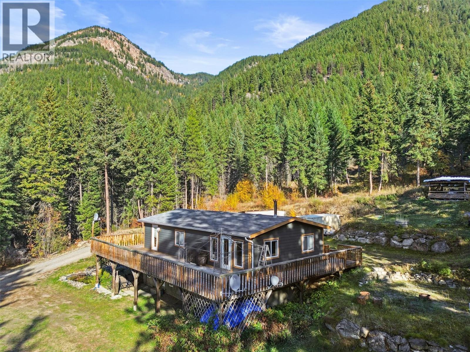 3760 Glengrove Road, Barriere, British Columbia  V0E 2E0 - Photo 5 - 10373498