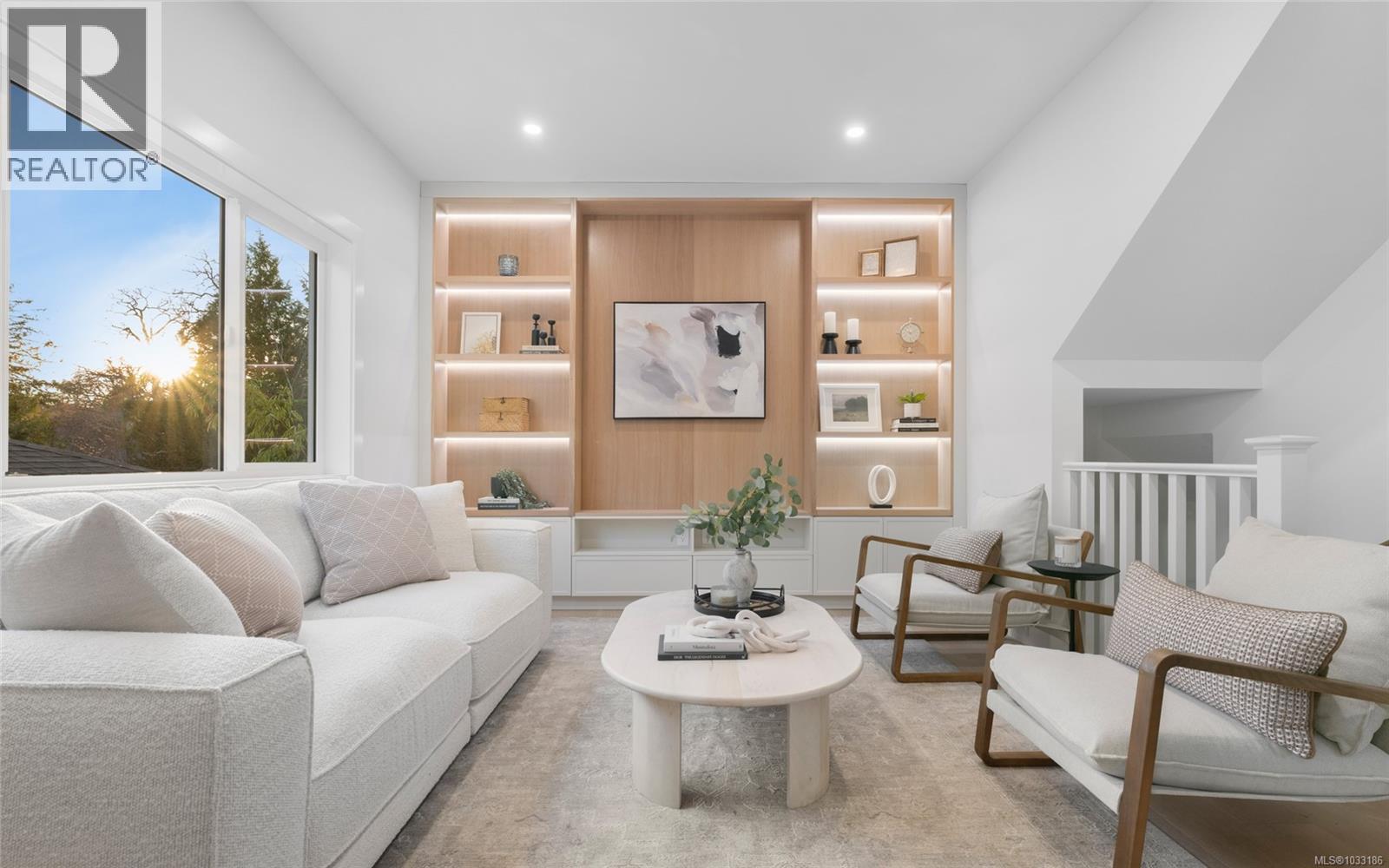 B 786 St. Patrick St, Oak Bay, British Columbia  V8S 4X5 - Photo 4 - 1033186