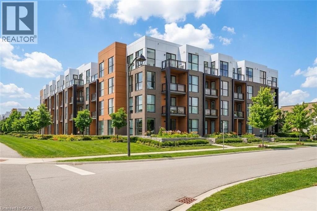 210 SABINA Drive Unit# 413, Oakville, Ontario