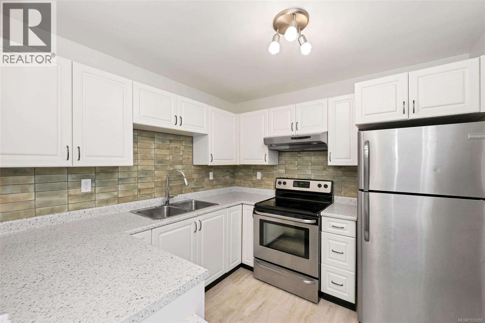 112 290 Island Hwy, View Royal, British Columbia  V9B 1G5 - Photo 7 - 1033259