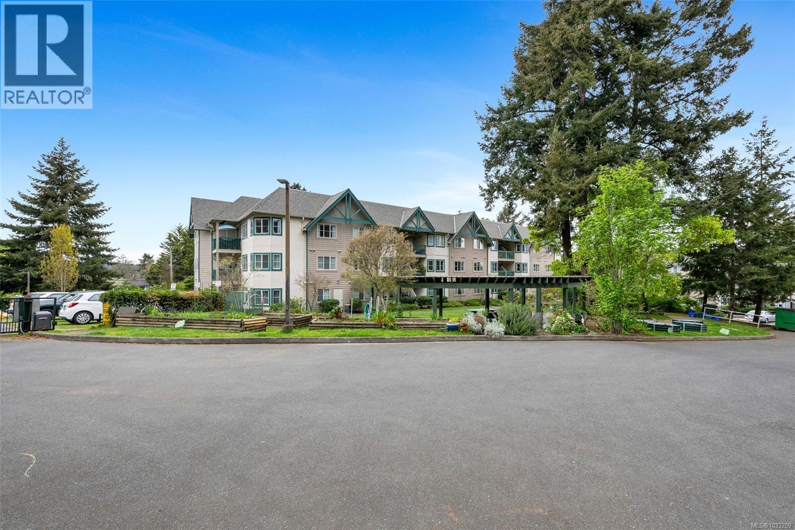 112 290 Island Hwy, View Royal, British Columbia  V9B 1G5 - Photo 2 - 1033259