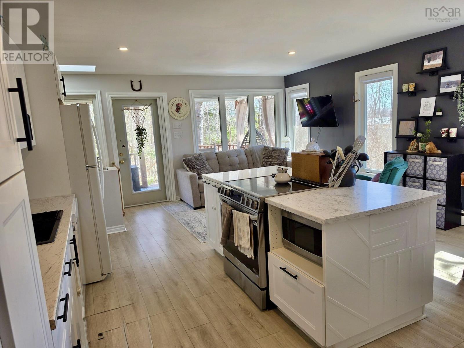 553 Beaverbank, Beaver Bank, Nova Scotia  B4G 1B8 - Photo 8 - 202608414