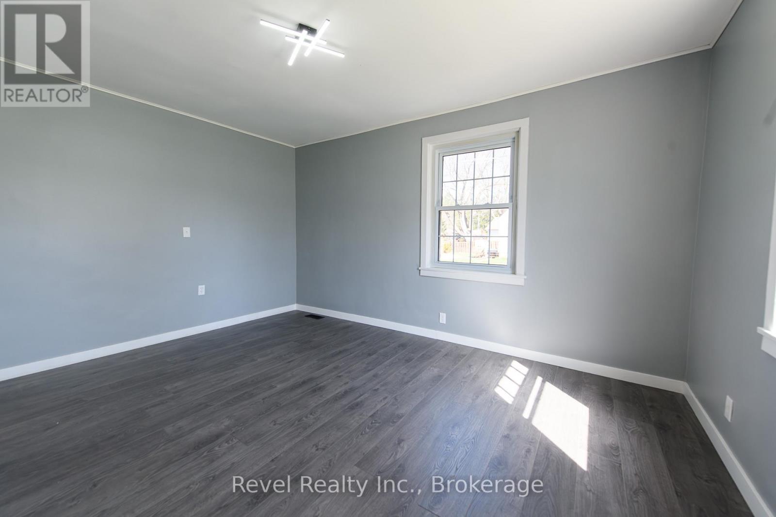 701 5th Street E, Owen Sound, Ontario  N4K 1E4 - Photo 6 - X13037492