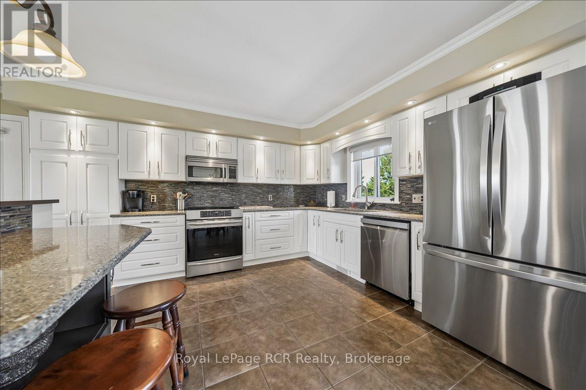 137525 Concession 7 Road, Georgian Bluffs, Ontario  N4K 5N5 - Photo 10 - X13037550