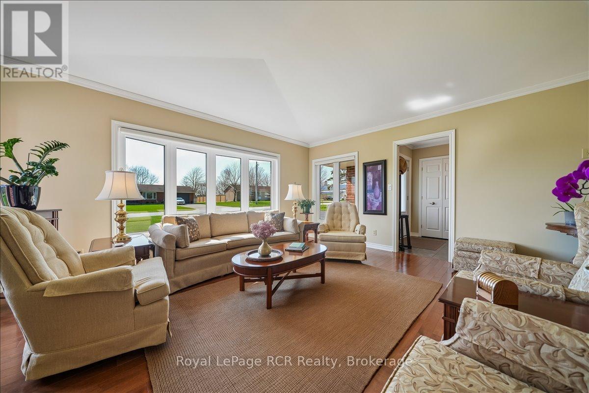 137525 Concession 7 Road, Georgian Bluffs, Ontario  N4K 5N5 - Photo 15 - X13037550