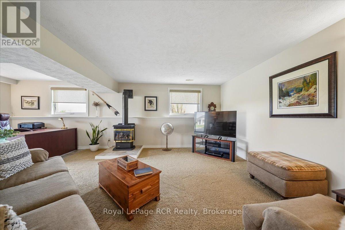 137525 Concession 7 Road, Georgian Bluffs, Ontario  N4K 5N5 - Photo 35 - X13037550